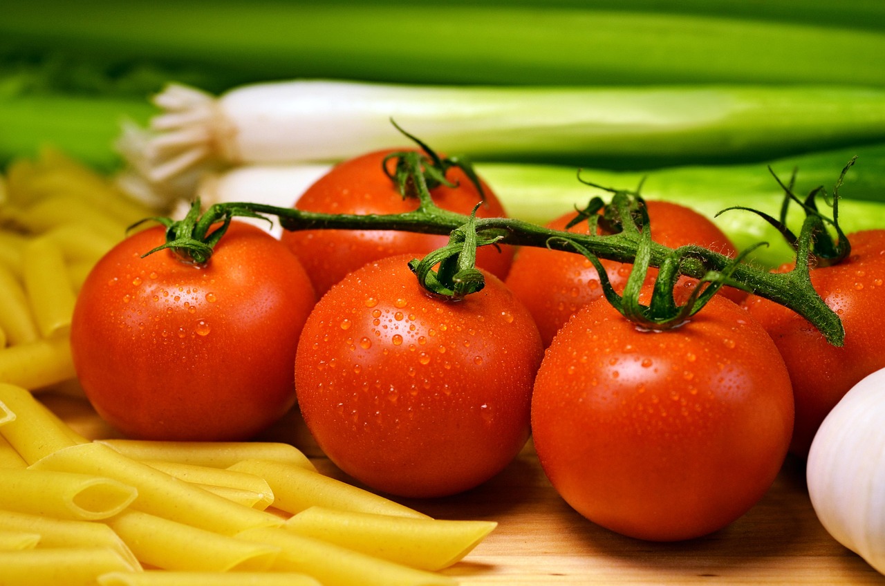 Beneficiile roșiilor pentru sănătate: vitamine și antioxidanți